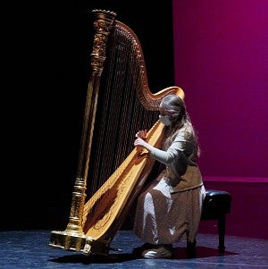 harp-player.jpg